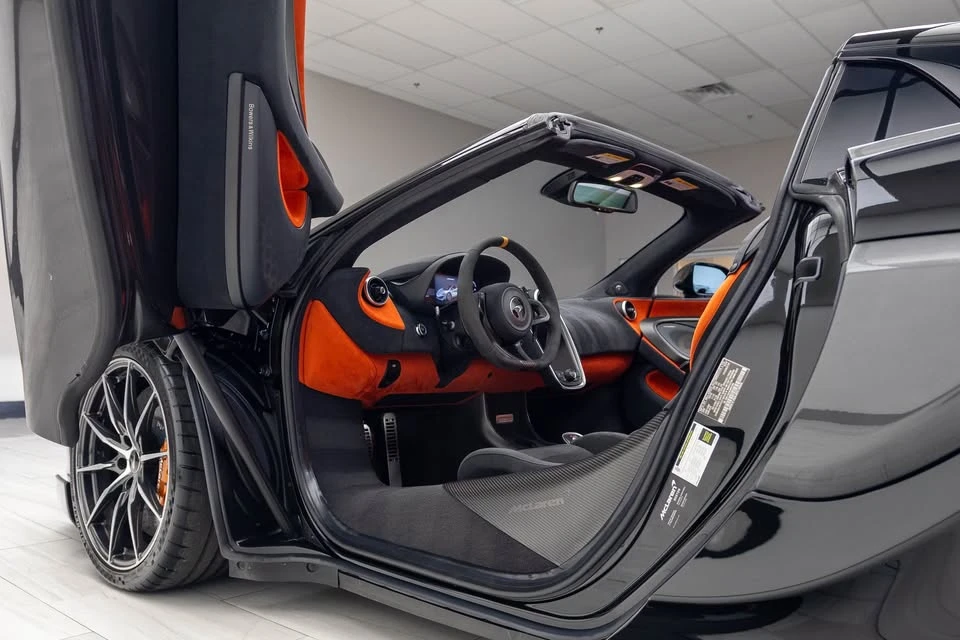2020 McLaren 600LT - Image 13 of 19