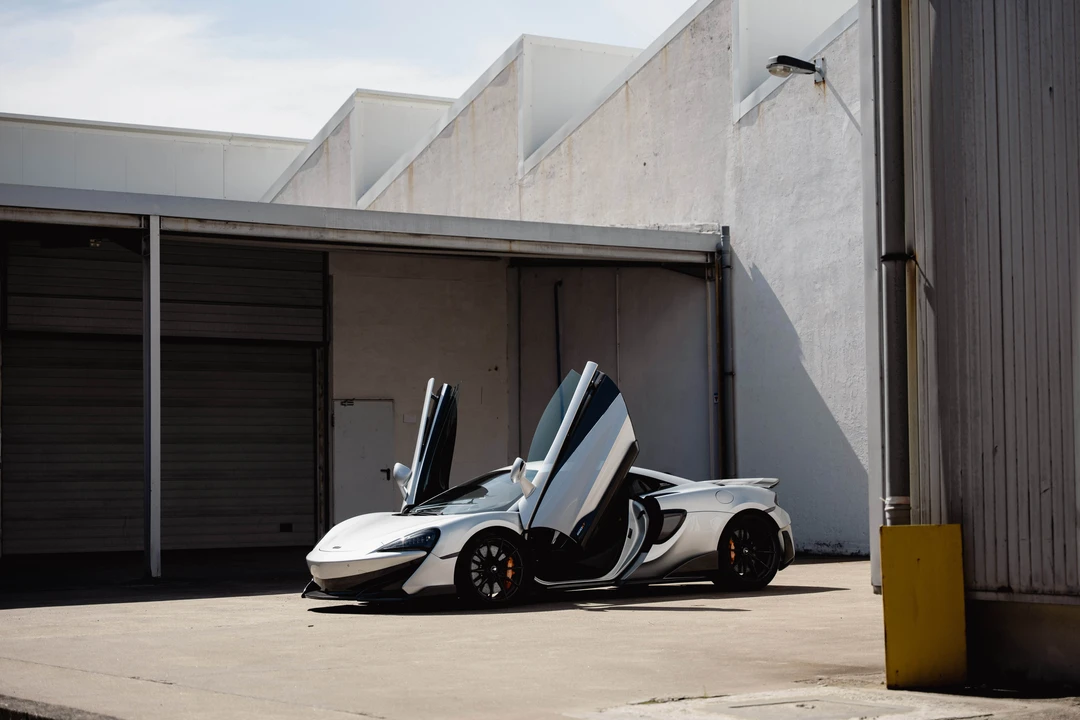 2019 McLaren 600LT - Image 27 of 31
