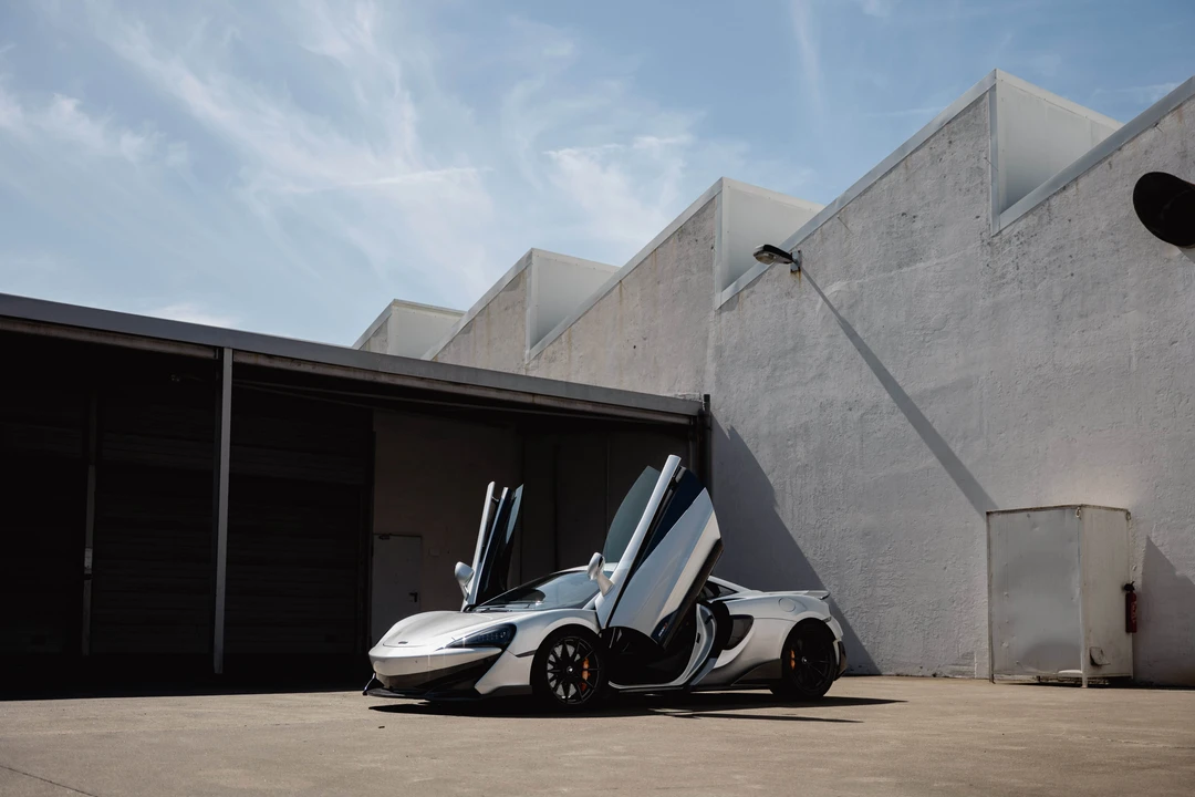 2019 McLaren 600LT - Image 28 of 31
