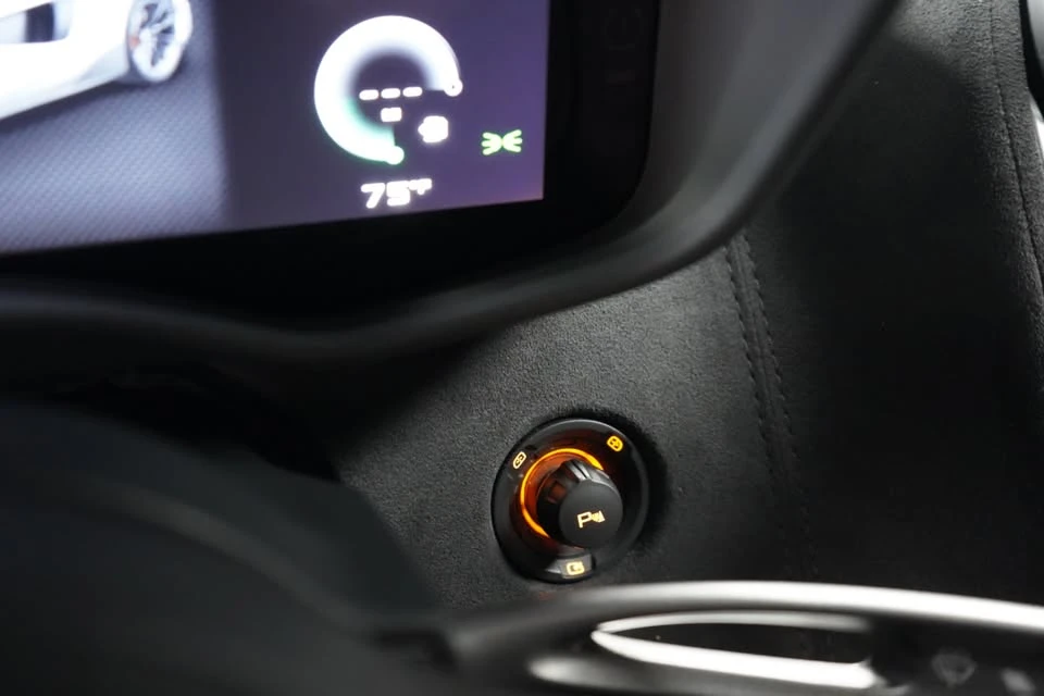 2020 McLaren 600LT Spider - Image 17 of 19