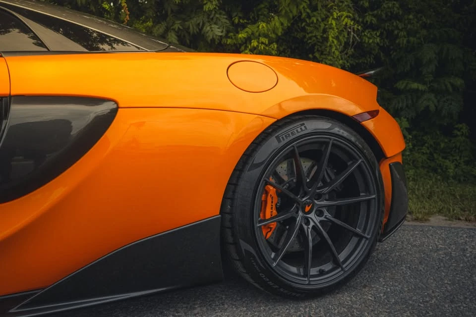 2020 McLaren 600LT Spider - Image 9 of 19
