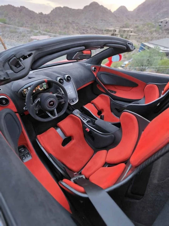 2020 McLaren 600LT Spider - Image 17 of 18