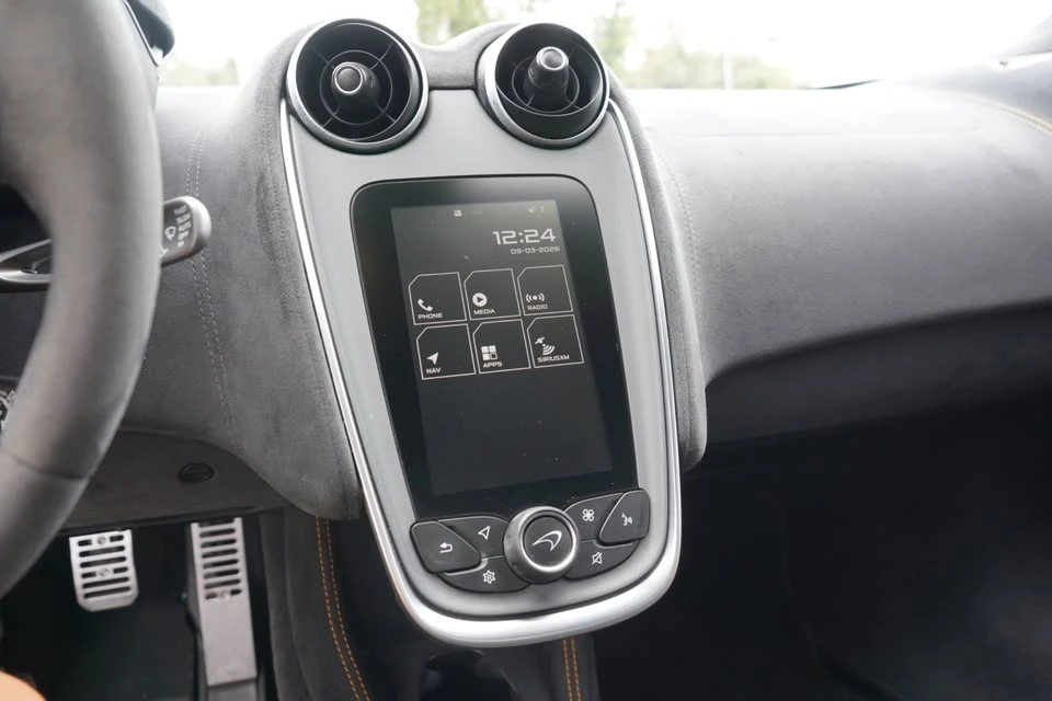 2020 McLaren 600LT Spider - Image 16 of 20
