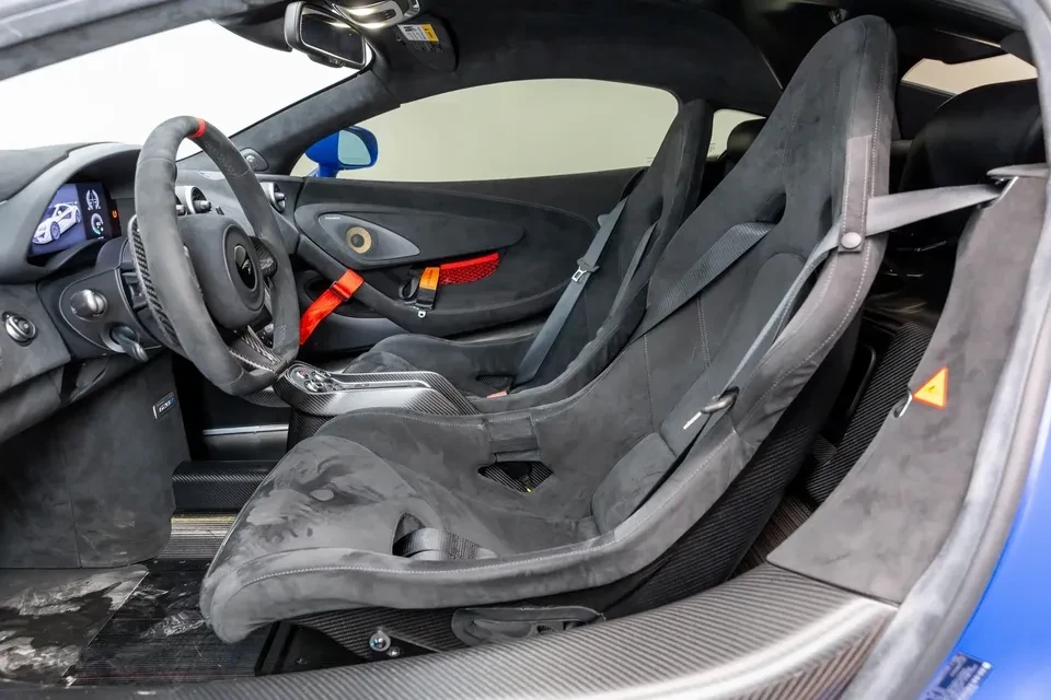 2020 McLaren 620R - Image 17 of 20