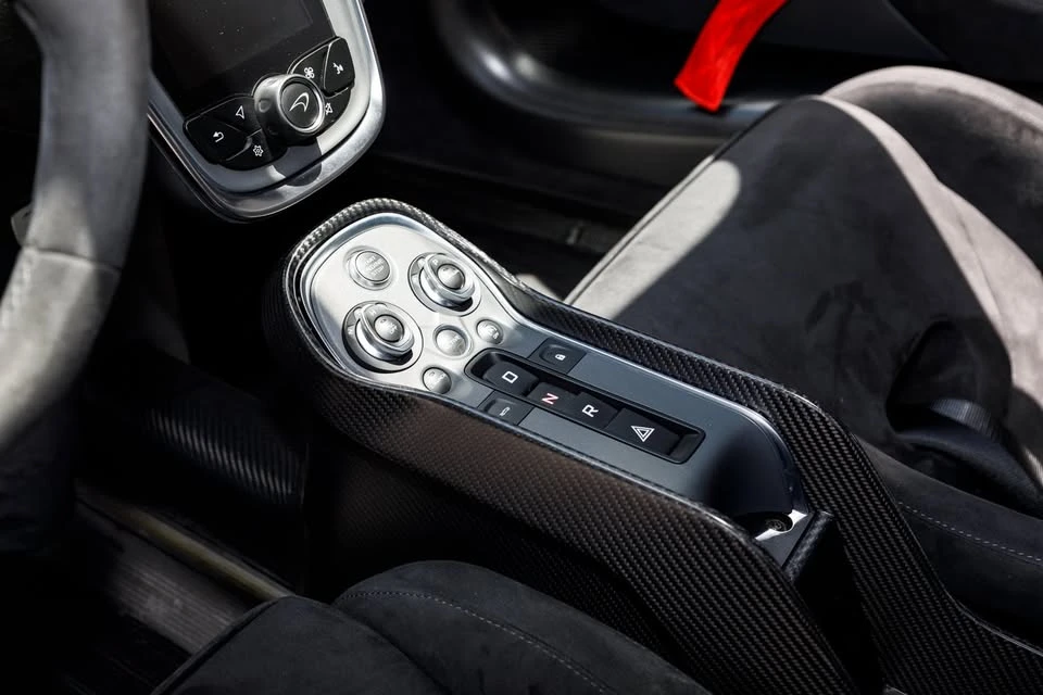 2020 McLaren 620R - Image 10 of 13