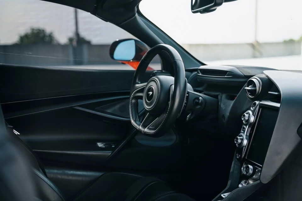 2020 McLaren 720S Spider - Image 9 of 17