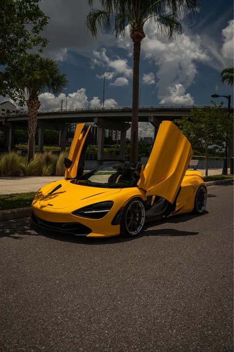 2020 McLaren 720S - Image 2 of 9