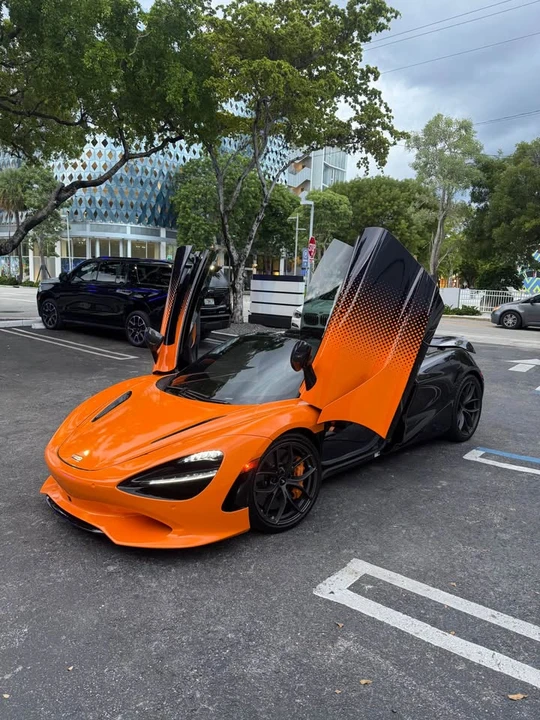 2020 McLaren 720S Spider - Image 2 of 14