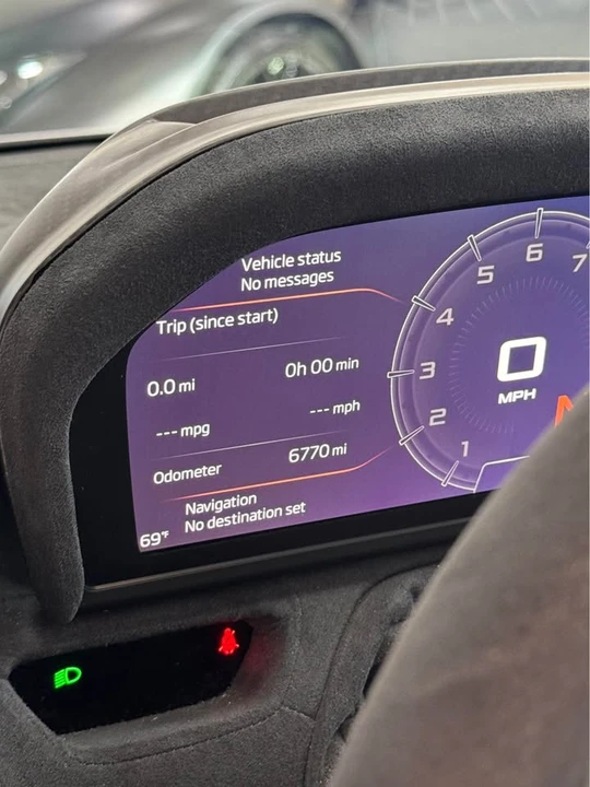 2020 McLaren 720S - Image 9 of 13
