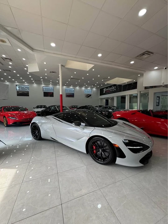 2020 McLaren 720S - Image 2 of 13