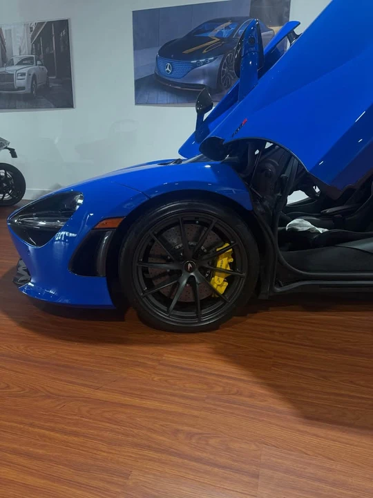 2020 McLaren 720S Spider - Image 2 of 12