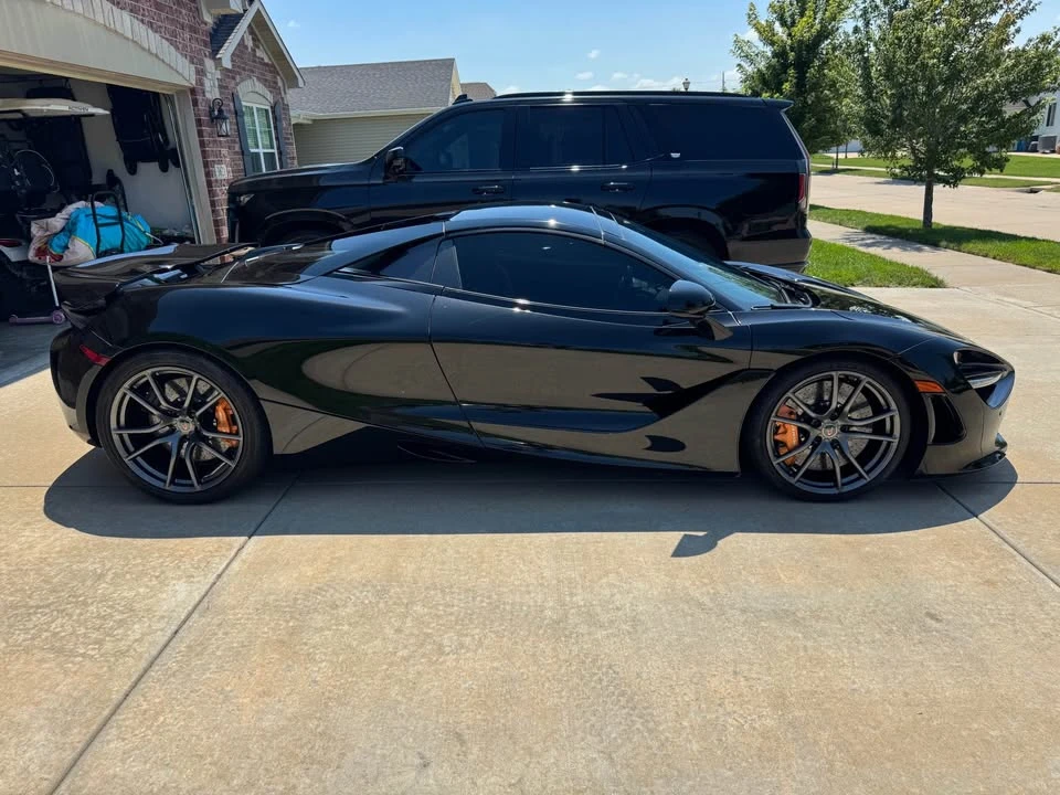2020 McLaren 720S Spider - Image 8 of 12