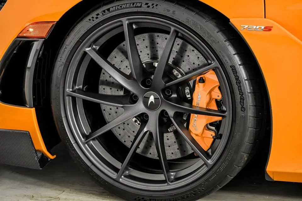 2020 McLaren 720S Spider - Image 13 of 20