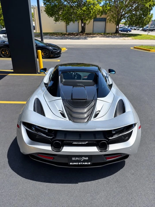 2020 McLaren 720S Spider - Image 17 of 20