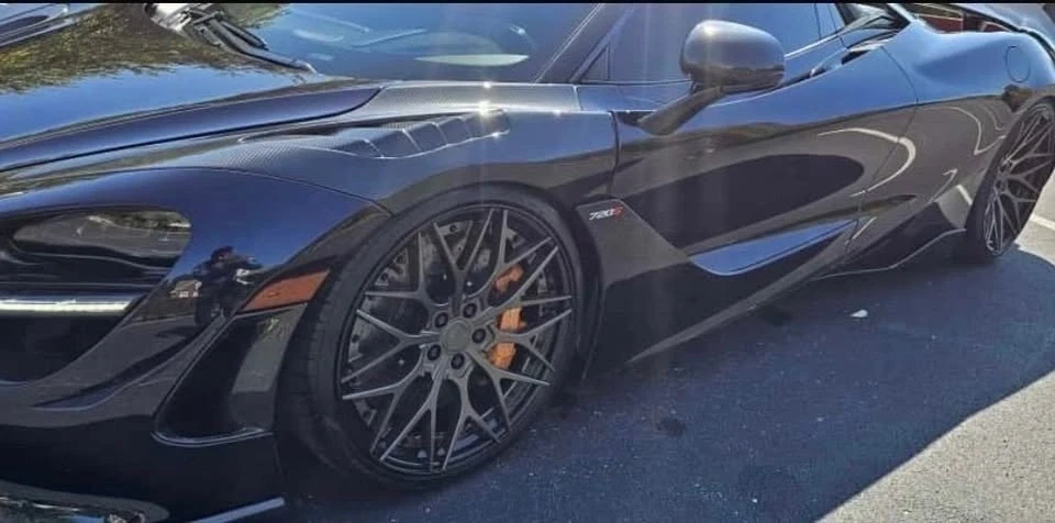 2020 McLaren 720S - Image 11 of 20