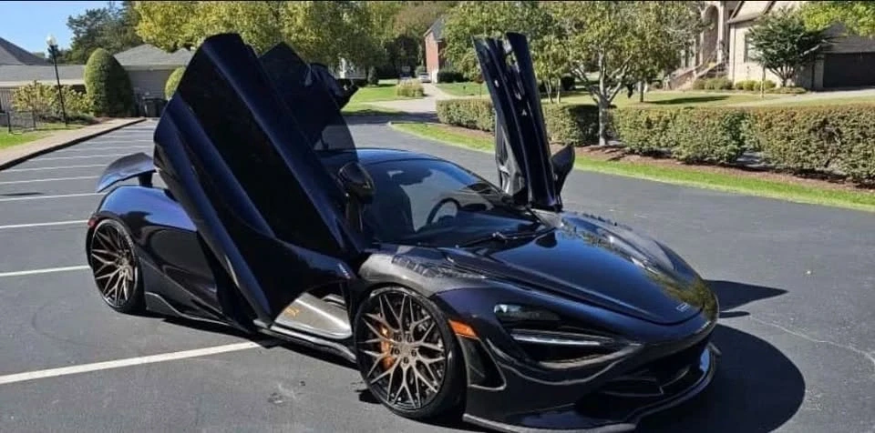 2020 McLaren 720S - Image 8 of 20