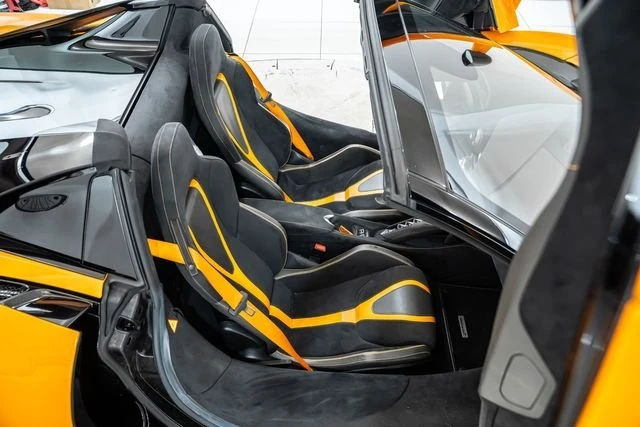 2020 McLaren 720S - Image 8 of 9