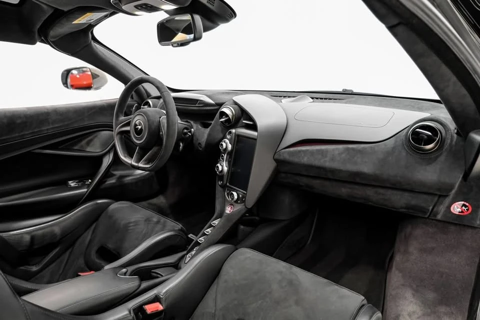 2020 McLaren 720S - Image 11 of 17