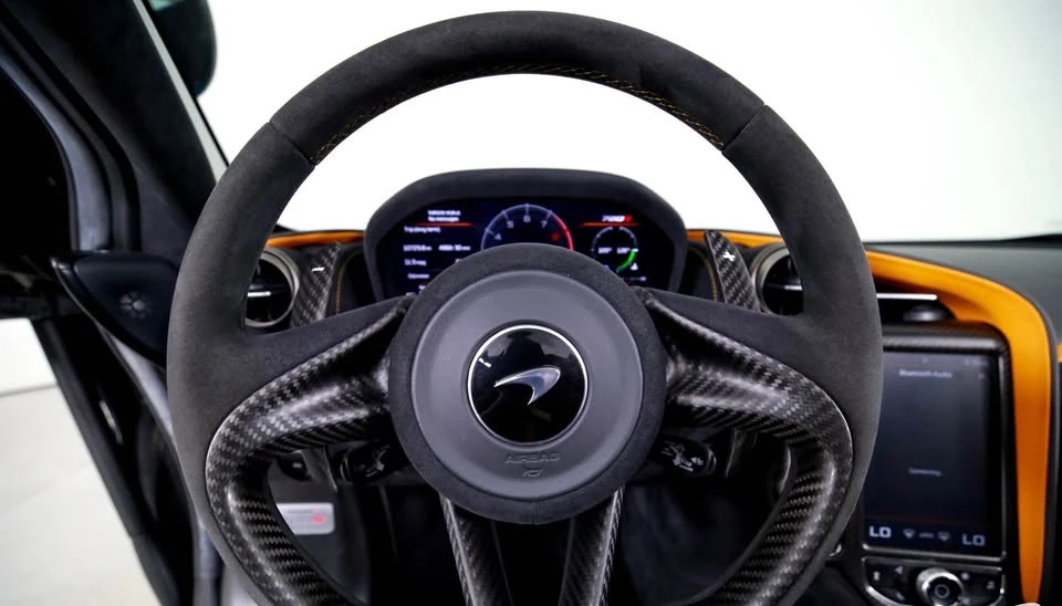 2020 McLaren 720S Spider - Image 13 of 17