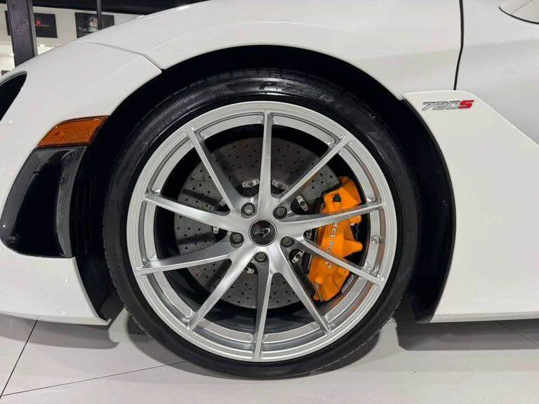 2020 McLaren 720S Spider - Image 15 of 17