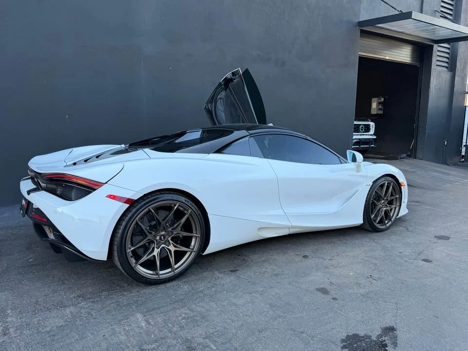 2020 McLaren 720S Spider - Image 6 of 10