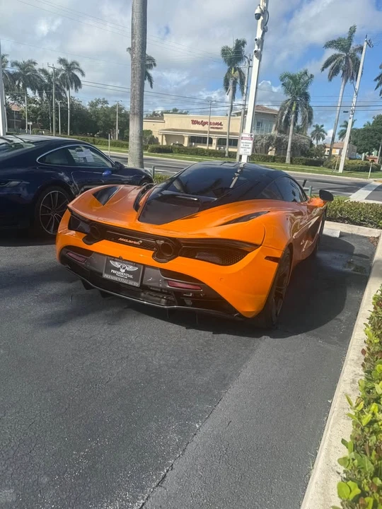 2020 McLaren 720S - Image 4 of 8