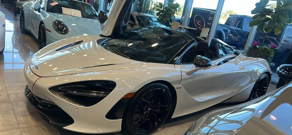 2020 McLaren 720S Spider - Image 2 of 8