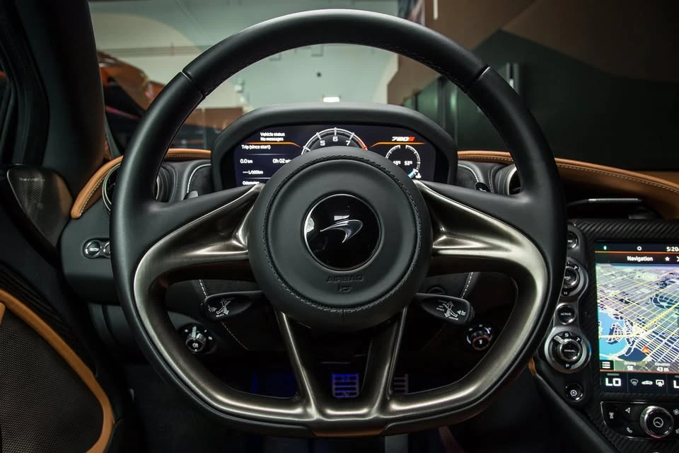 2020 McLaren 720S - Image 8 of 20