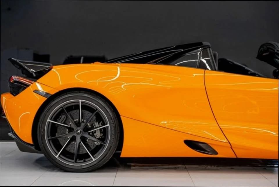2020 McLaren 720S Spider - Image 8 of 14