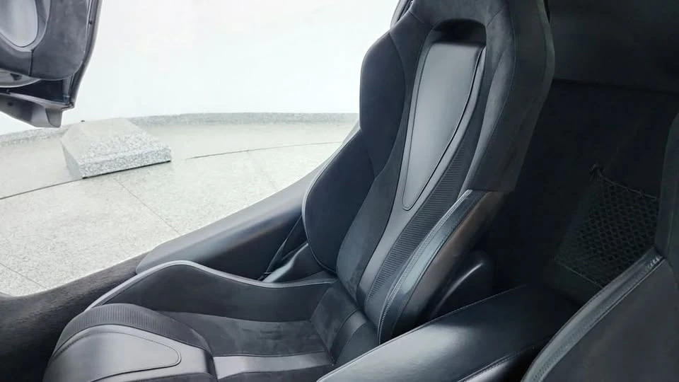 2020 McLaren 720S - Image 17 of 20