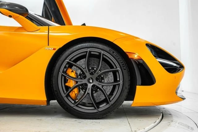 2020 McLaren 720S - Image 8 of 14