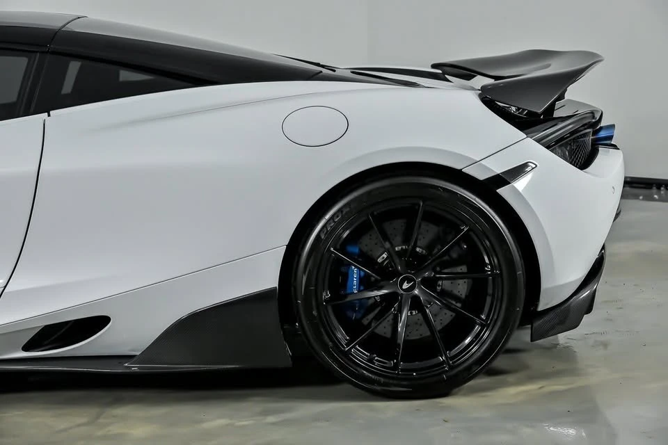 2020 McLaren 720S - Image 13 of 20