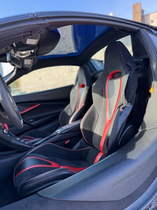2020 McLaren 720S Spider - Image 15 of 18