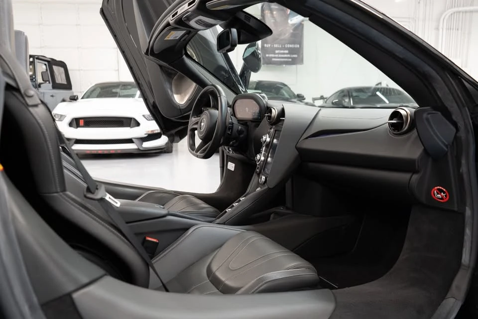 2020 McLaren 720S Spider - Image 12 of 12