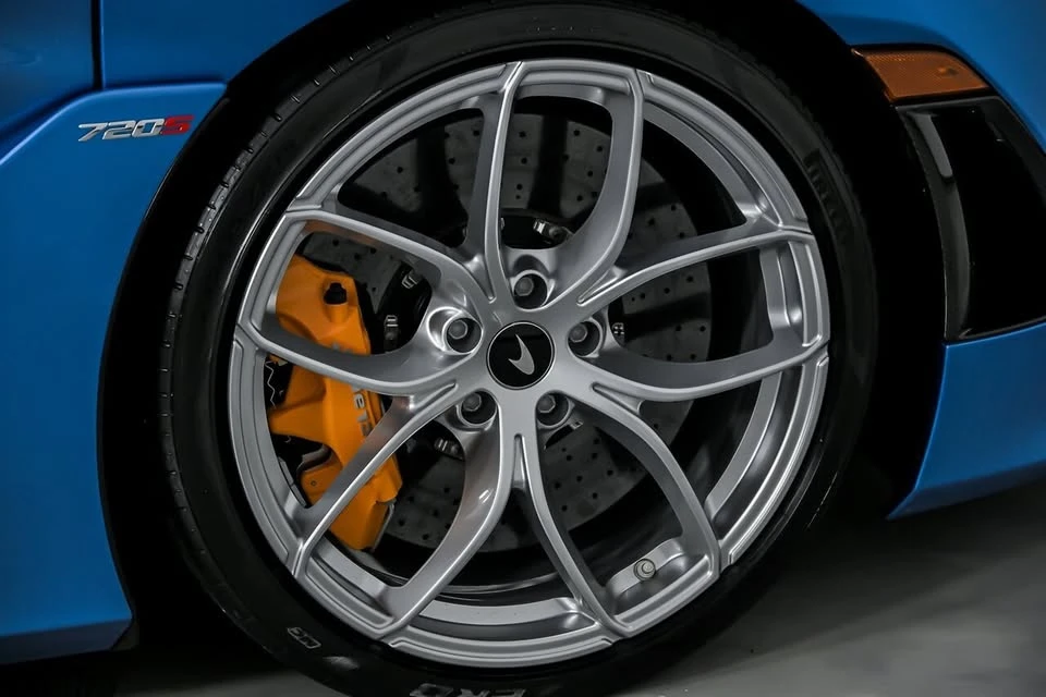 2020 McLaren 720S Spider - Image 18 of 20