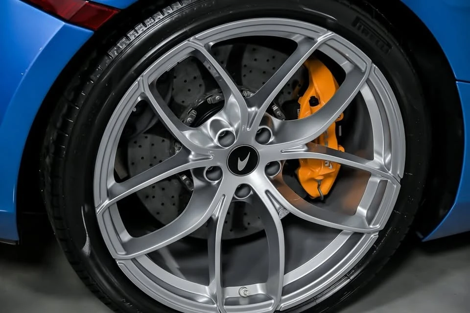 2020 McLaren 720S Spider - Image 17 of 20