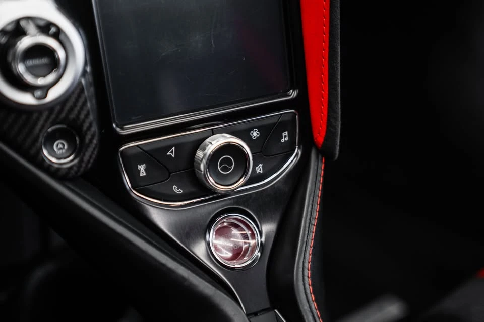 2020 McLaren 720S Spider - Image 18 of 20