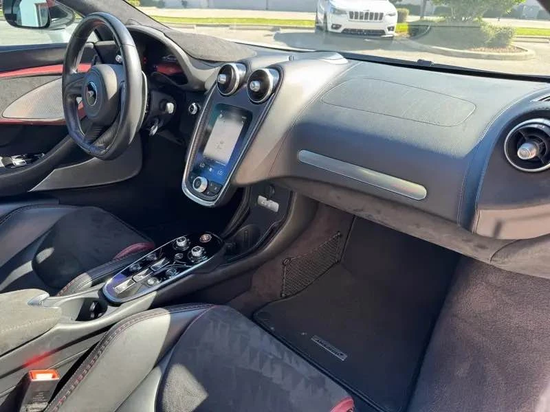 2020 McLaren GT - Image 18 of 18