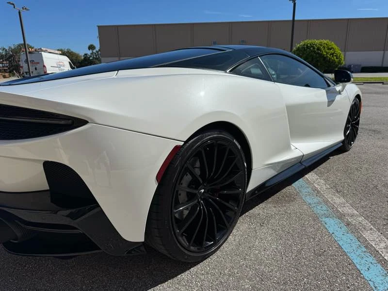 2020 McLaren GT - Image 10 of 18