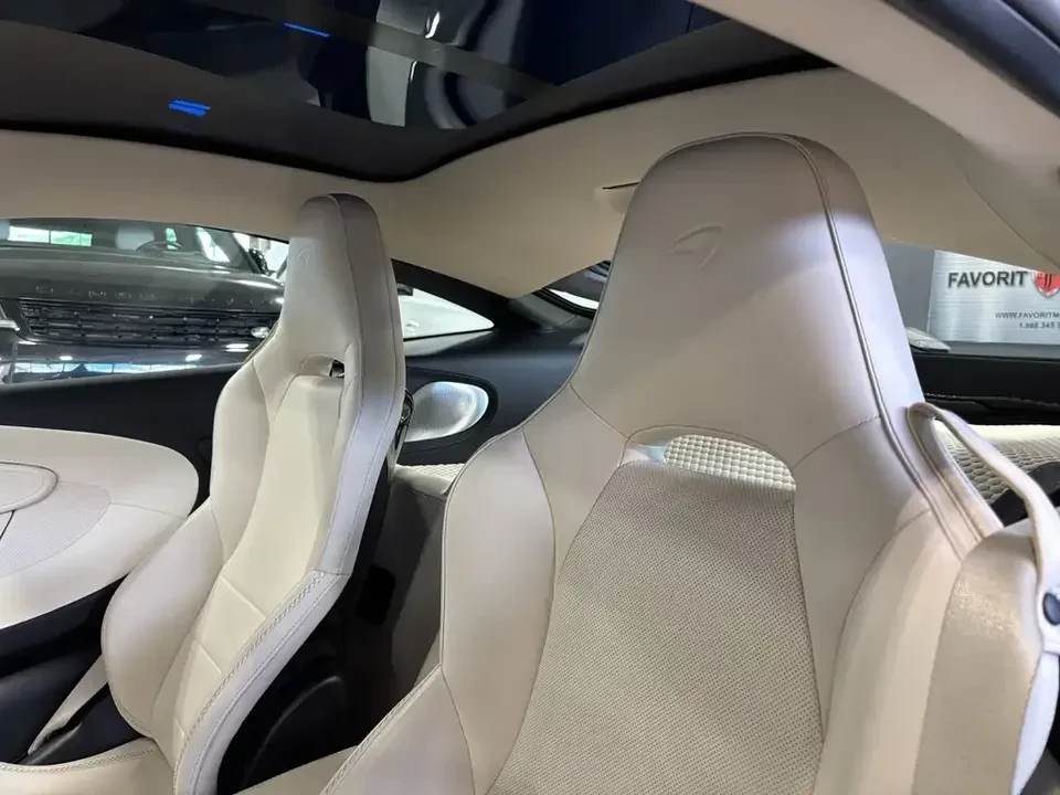 2020 McLaren GT - Image 19 of 20