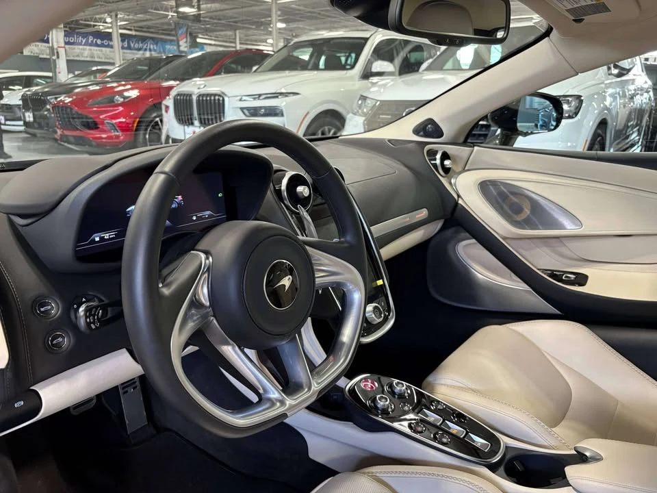 2020 McLaren GT - Image 17 of 20
