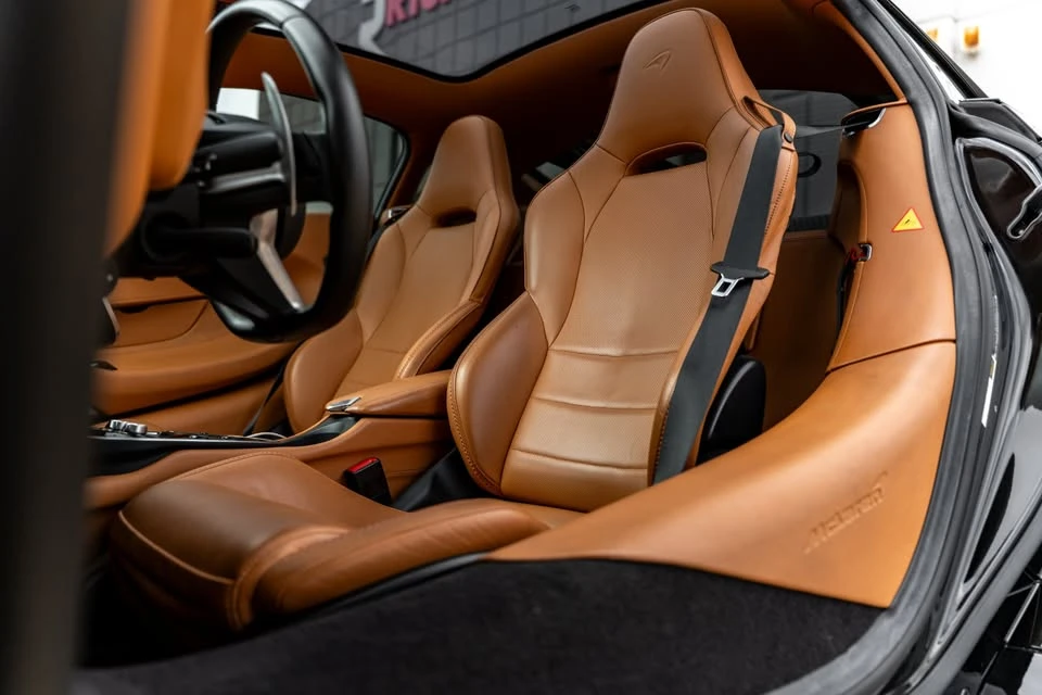 2020 McLaren GT - Image 10 of 21