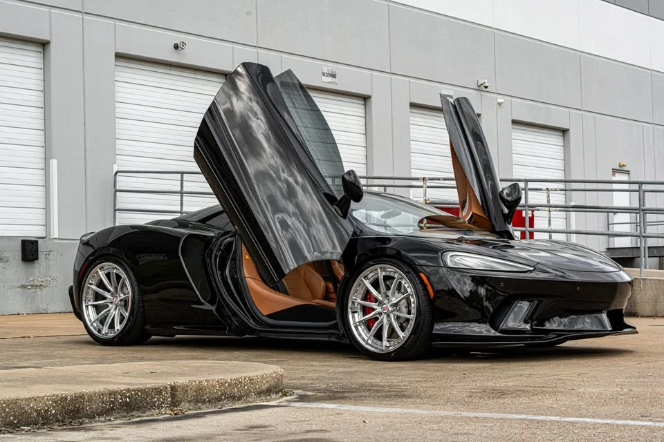 2020 McLaren GT - Image 3 of 21