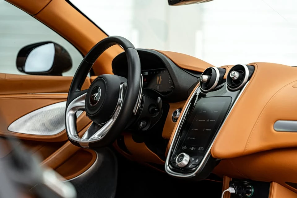 2020 McLaren GT - Image 18 of 21