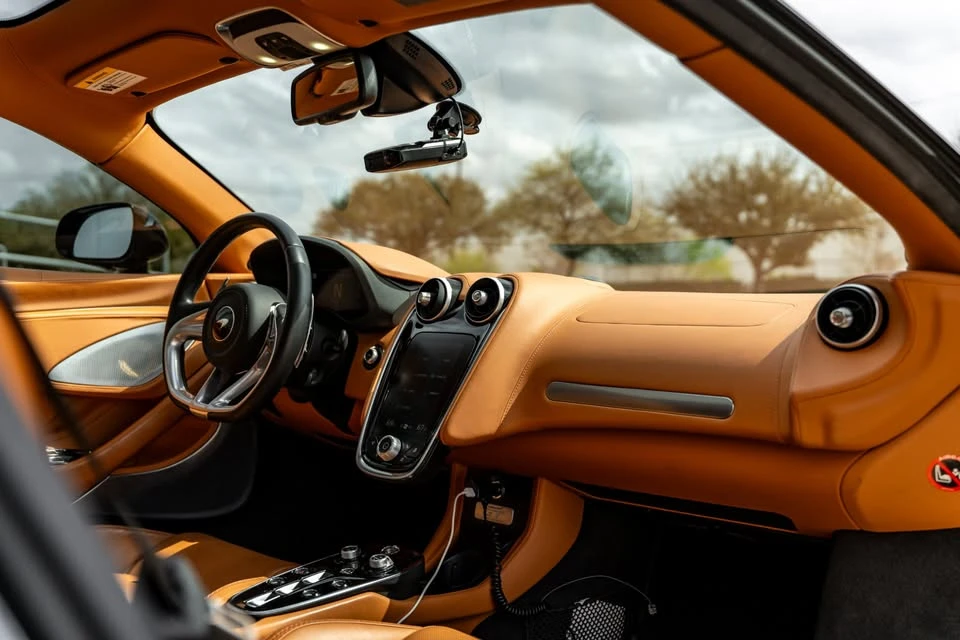 2020 McLaren GT - Image 8 of 21