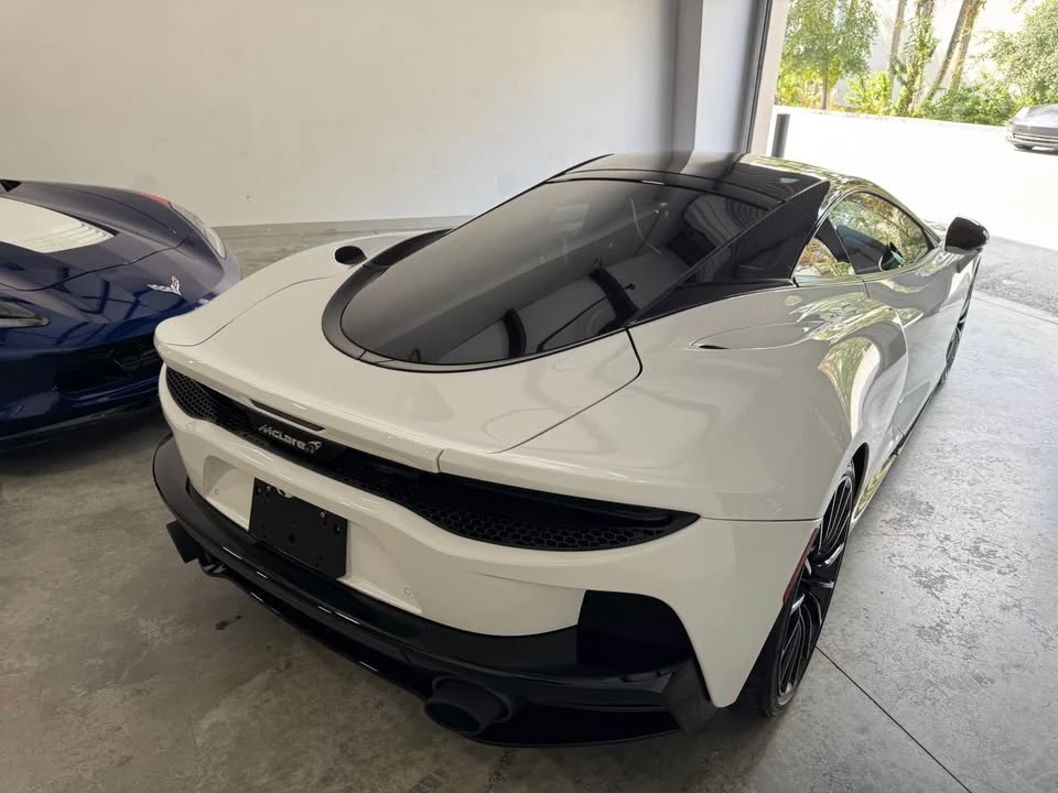 2020 McLaren GT - Image 2 of 7
