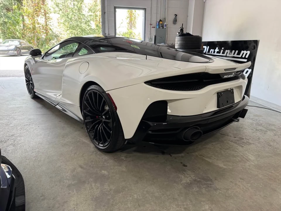 2020 McLaren GT - Image 3 of 7