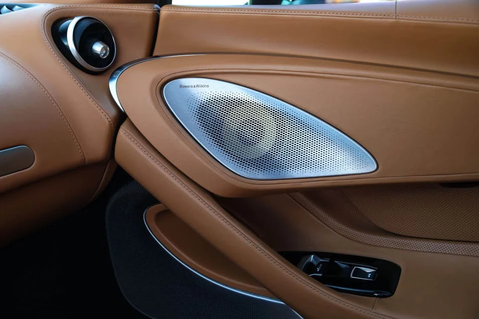 2020 McLaren GT - Image 11 of 12
