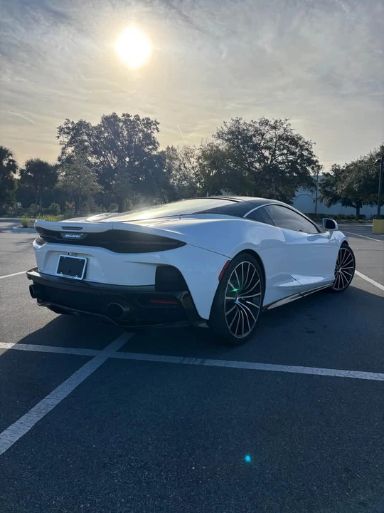 2020 McLaren GT - Image 3 of 8