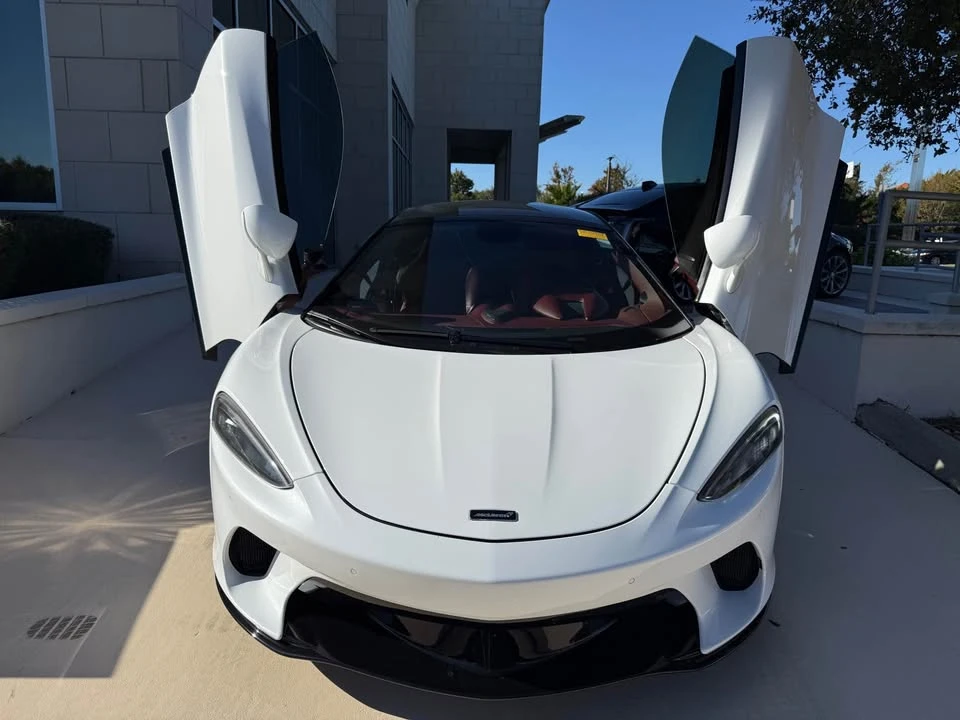 2020 McLaren GT - Image 9 of 10